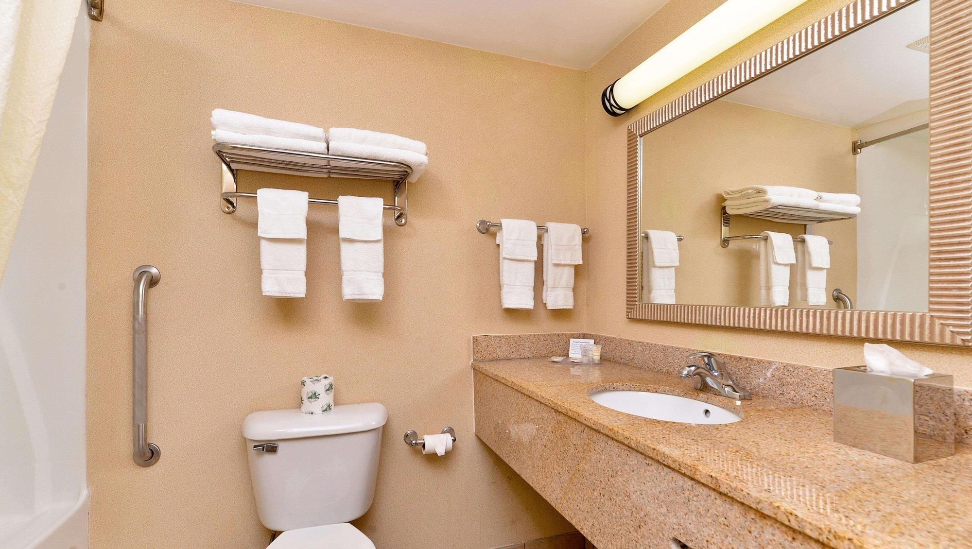 Magnuson Hotel Nashville North Гудлетсвил Екстериор снимка